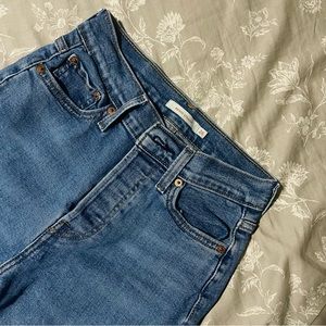 Levi's Wedgie Straight jeans